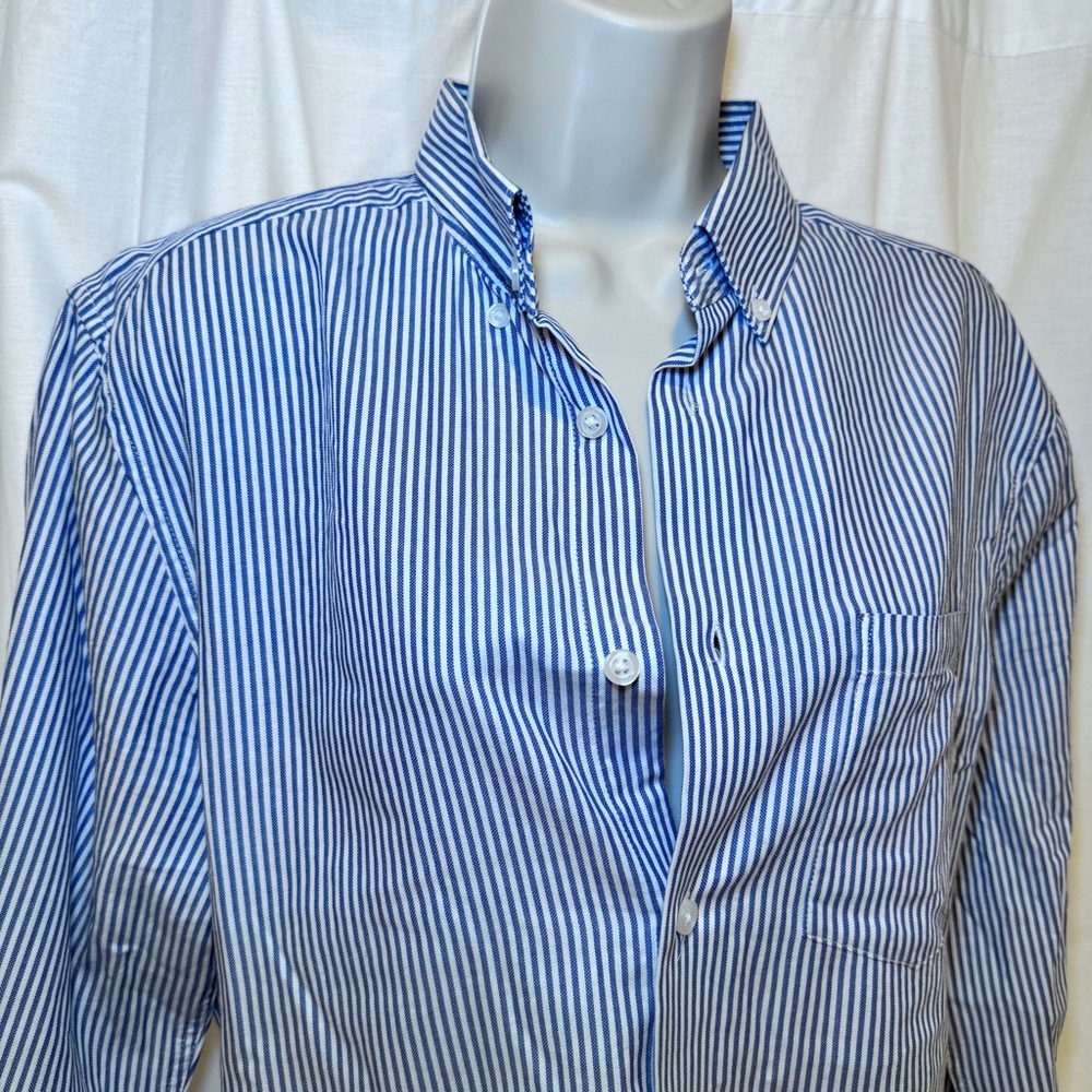 H&M Men's Blue and White Striped Shirt - Picture 2 of 4